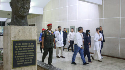 Presidenta (e) inspecciona avances en recuperación de hospitales