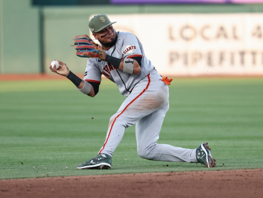 Luis Arráez queda como mejor segunda base de las Grandes Ligas