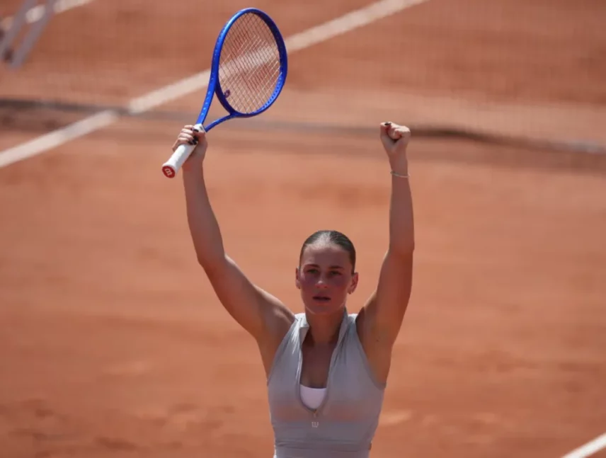 Kostyuk extiende racha en arcilla al meterse en octavos de RG