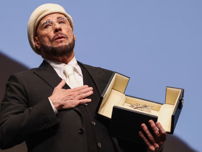 Cannes entrega Palma de Oro de honor a John Travolta