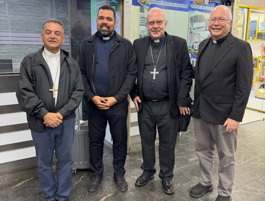Nuncio apostólico Alberto Ortega llega a Ciudad Guayana