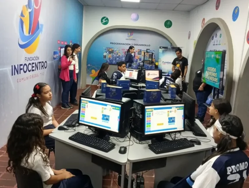 Espacios educativos recibieron tecnología para enseñar electrónica y programación