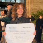 Venezolana se gradúa con honores como odontóloga en Argentina