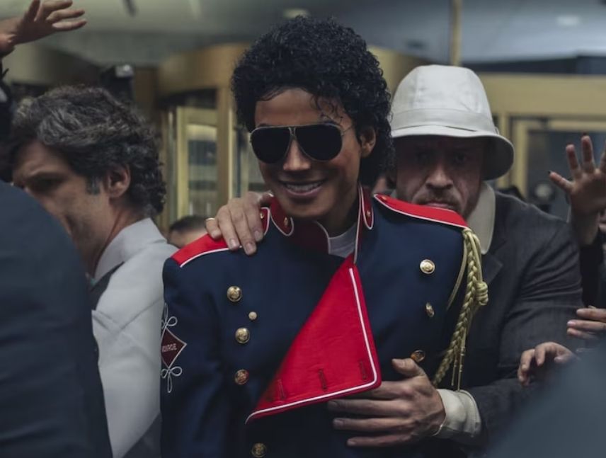 “Michael” se acerca a los USD 800 millones