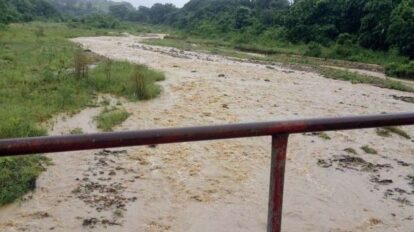 Reportan crecida de ríos tras lluvias en Barinas