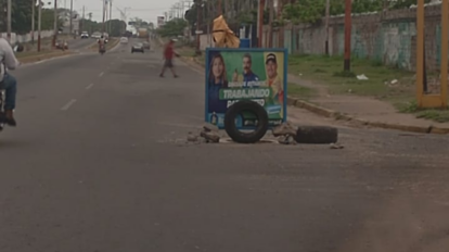 Reparan alcantarilla en la avenida Cisneros