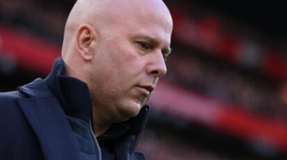 Arne Slot no sigue como entrenador del Liverpool