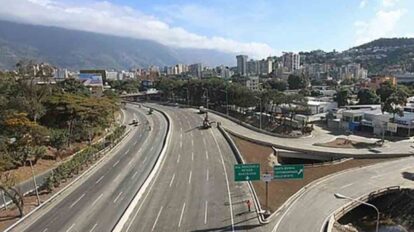 Anuncian cierre nocturno de autopista Valle-Coche