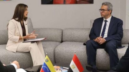 Venezuela y Egipto proyectan vuelos chárter