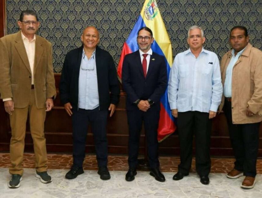 Buscan avanzar hacia el relanzamiento del motor forestal
