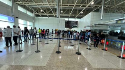 Arribó vuelo 154 de Vuelta a la Patria con 131 connacionales desde EEUU
