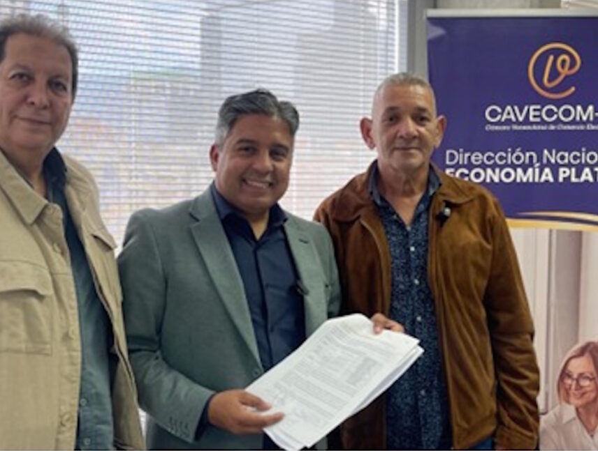 Cavecom inicia ciclo de capacitaciones en cajas de ahorro para adultos mayores