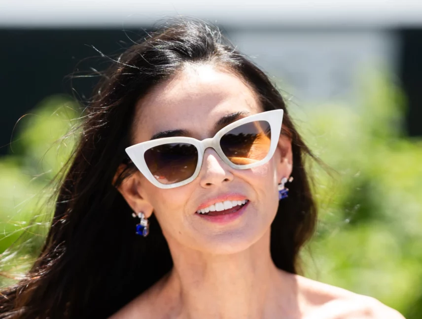 Demi Moore vuelve a desatar preocupación por su apariencia