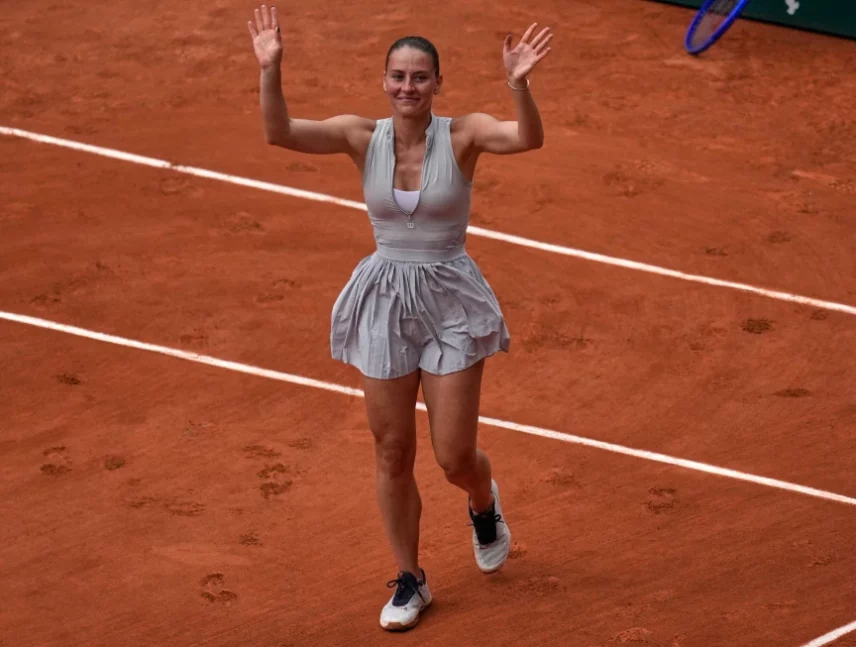 Kostyuk sorprende a la 4 veces campeona Iga Swiatek