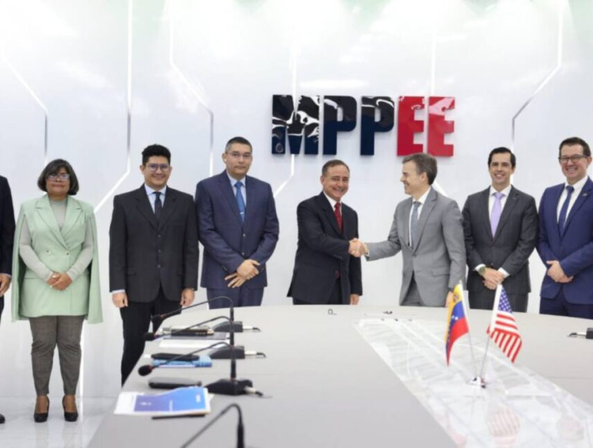 John Barrett sostuvo reunión para debatir reconstrucción de la red eléctrica de Venezuela