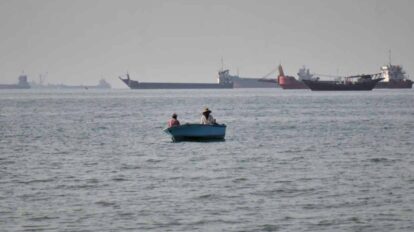 Reportan secuestro de buque frente a Emiratos Árabes Unidos