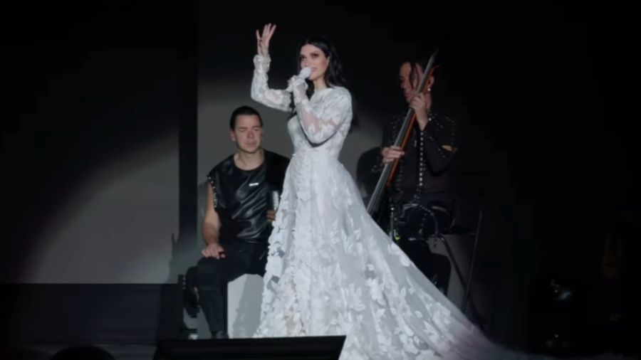 Laura Pausini Honors Late Dominican Icon Rubby Pérez in Emotional ...