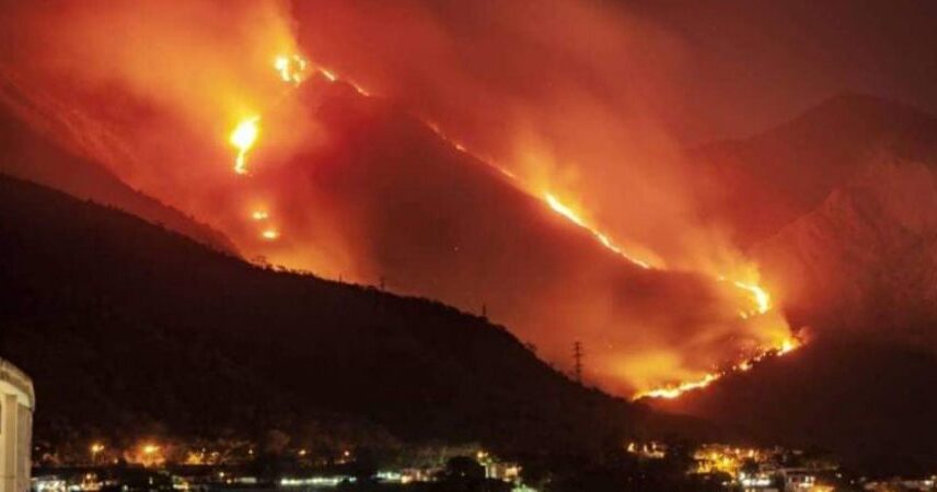 Controlan incendio forestal de gran magnitud en Caracas
