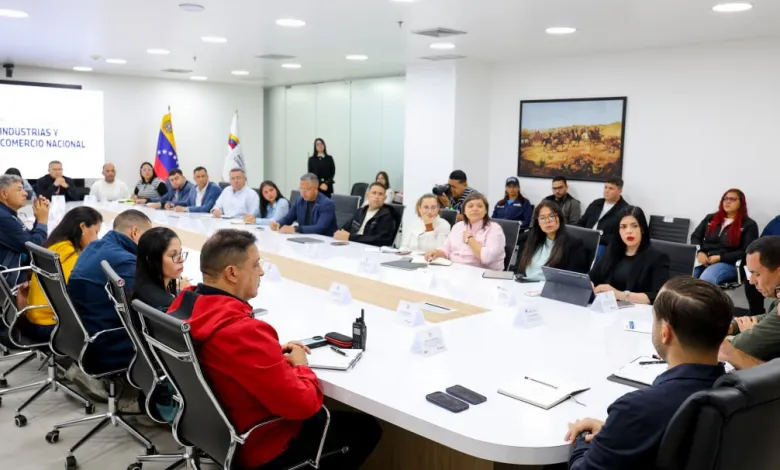 Instalan mesa de trabajo para fortalecimiento del sector transporte