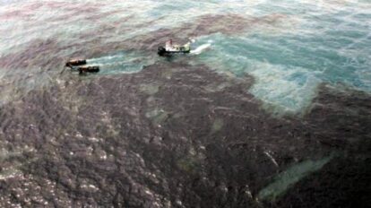 Derrame de crudo de Trinidad y Tobago afecta costas venezolanas