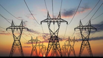 Reportan fuerte fluctuación eléctrica en Caracas y varios estados del país