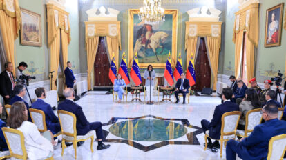 Venezuela firma licencia con Shell para Fase I del campo gasífero Loran
