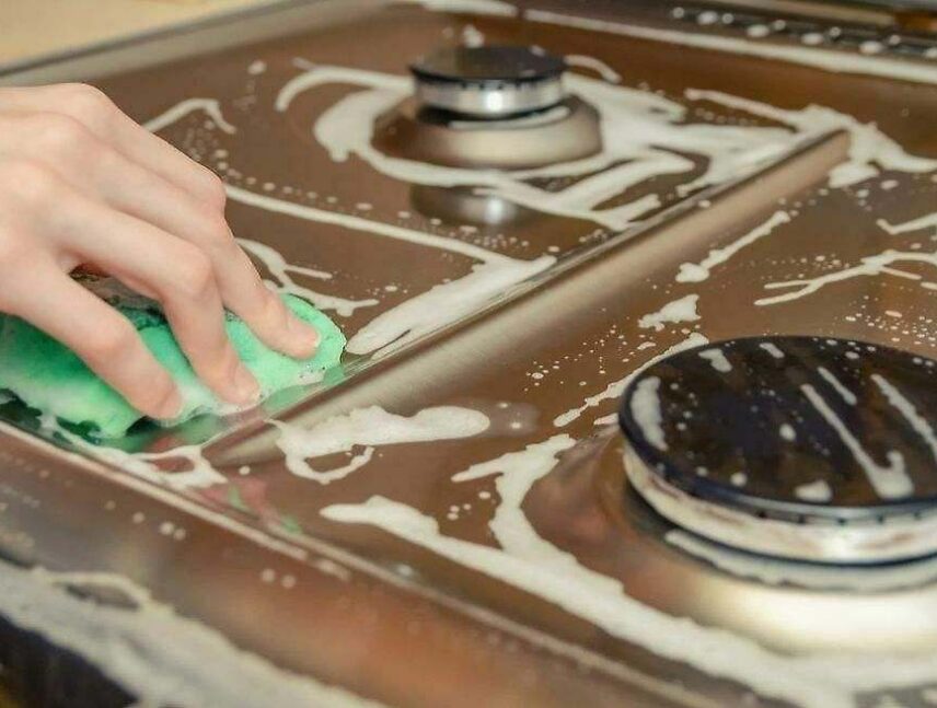¿Cómo limpiar la cocina para eliminar suciedad de las rejillas?