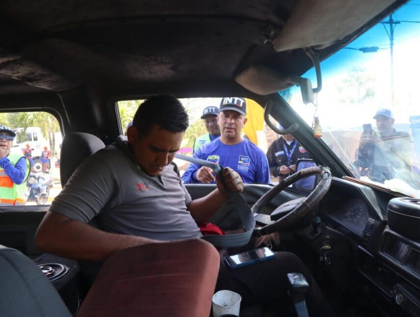 Intt comparte “reglas de oro” para una conducción segura