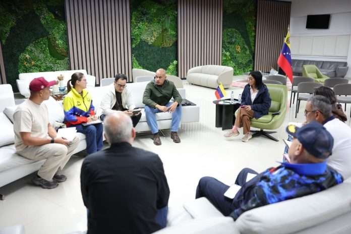 Evalúan proyectos de reconstrucción de infraestructuras dañadas tras sismos