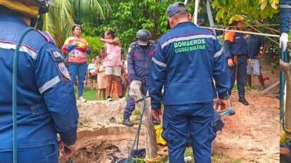 Rescatan a hombre que cayó en un aljibe en Ciudad Bolívar