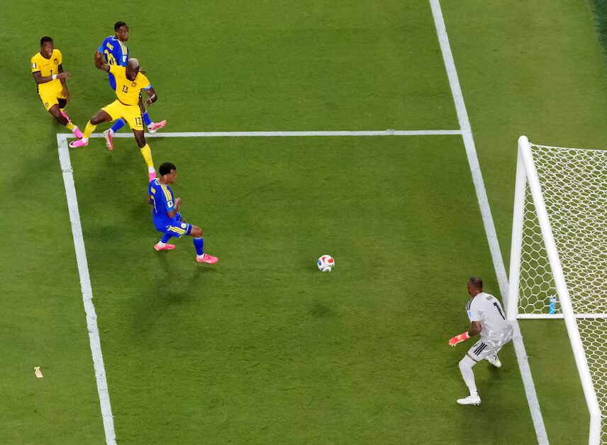 Ecuador empató 0-0 ante Curazao y se jugará la vida ante Alemania