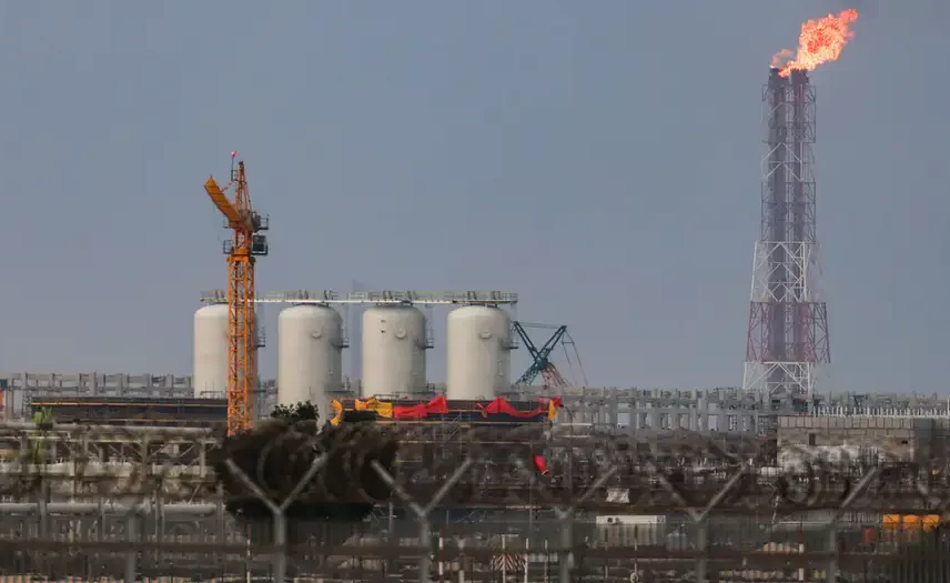Qatar registra fuerte explosión en fábrica de gas licuado