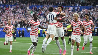 Estados unidos vence a Paraguay 4 a 1 en su debut en el Mundial