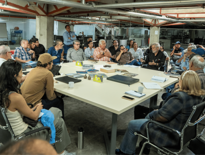 Arquitectos y sector productivo diseñan plan de contingencia habitacional