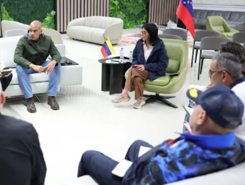 Ejecutivo evalúa políticas para proteger familias afectadas por sismos