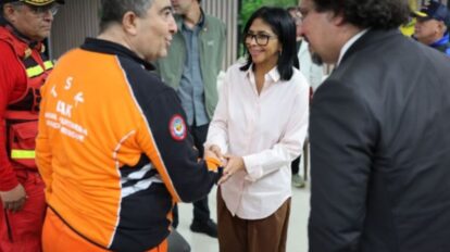 Delcy anuncia rescate de 33 personas
