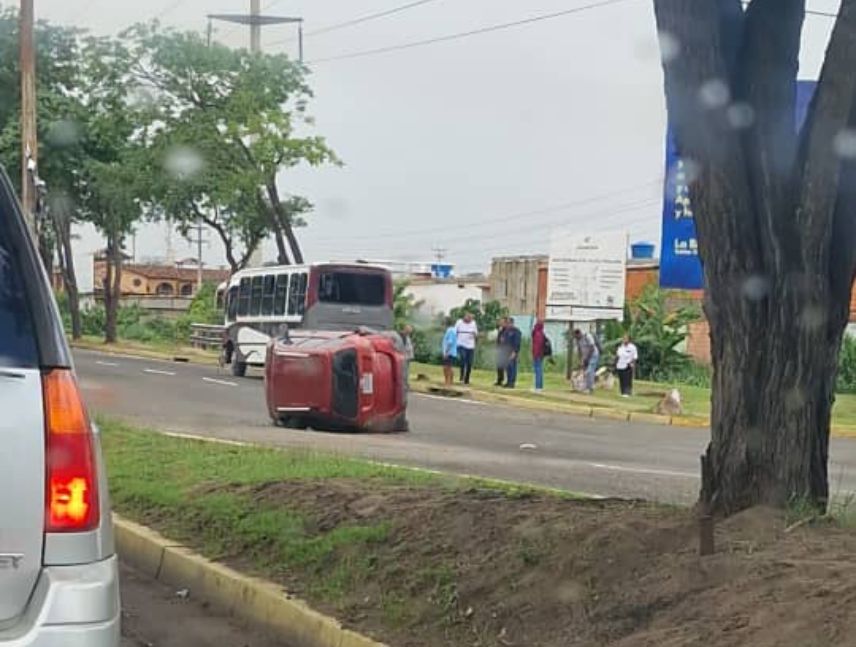 Choque en Unare