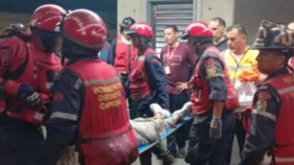 anciana cae en vías del tren en Los Jardines