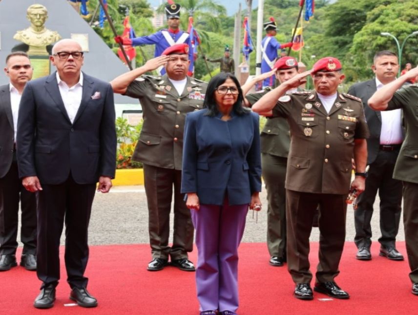 Delcy Rodríguez en actos por la batalla de Carabobo.