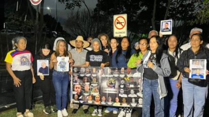 Familiares de presos políticos iniciaron vigilia en Embajada