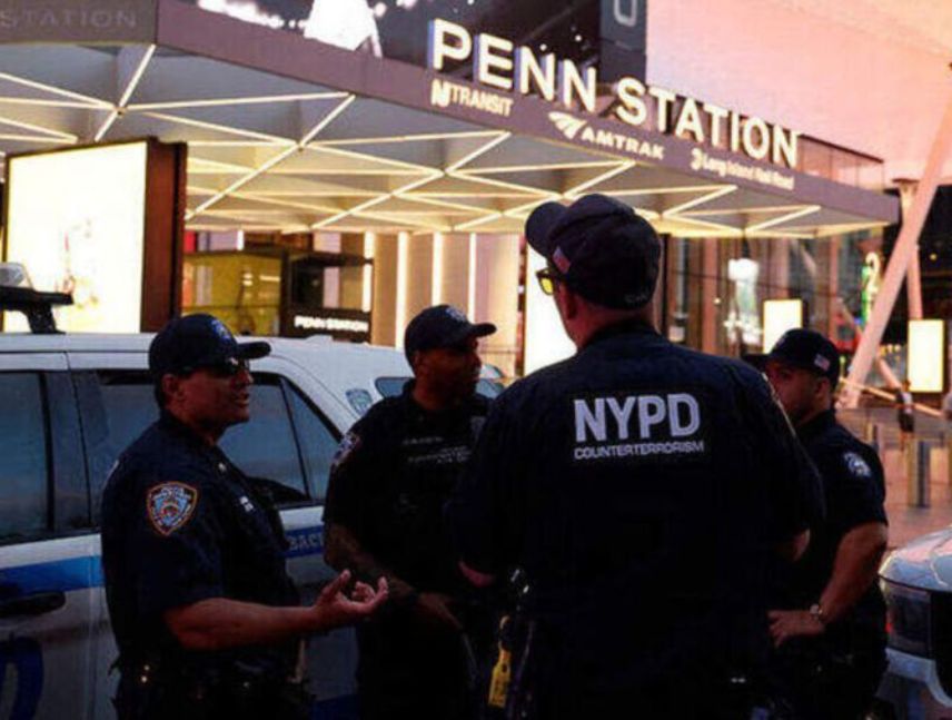 Apuñalamiento masivo en Nueva York