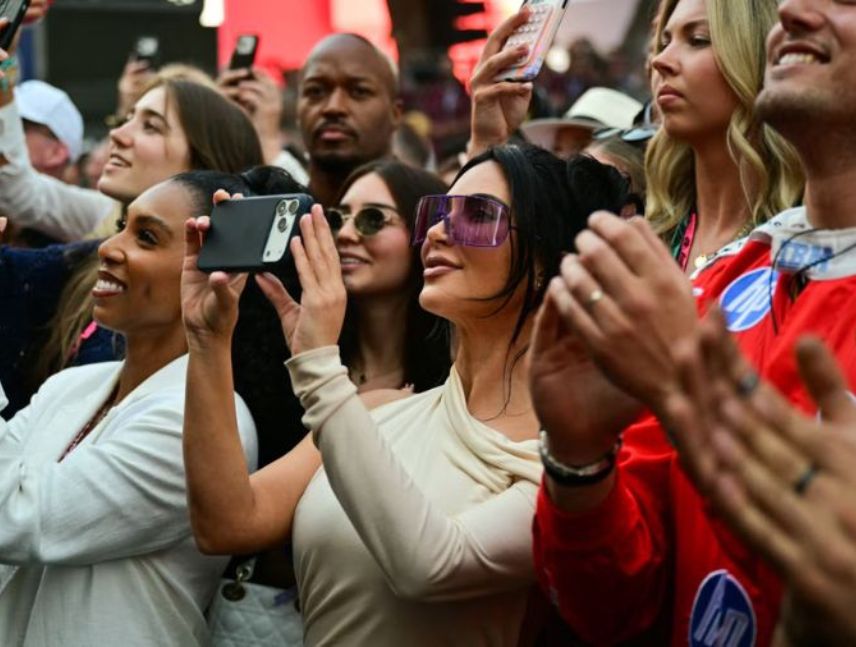 Kim Kardashian apoyó a Lewis Hamilton en la carrera del domingo.