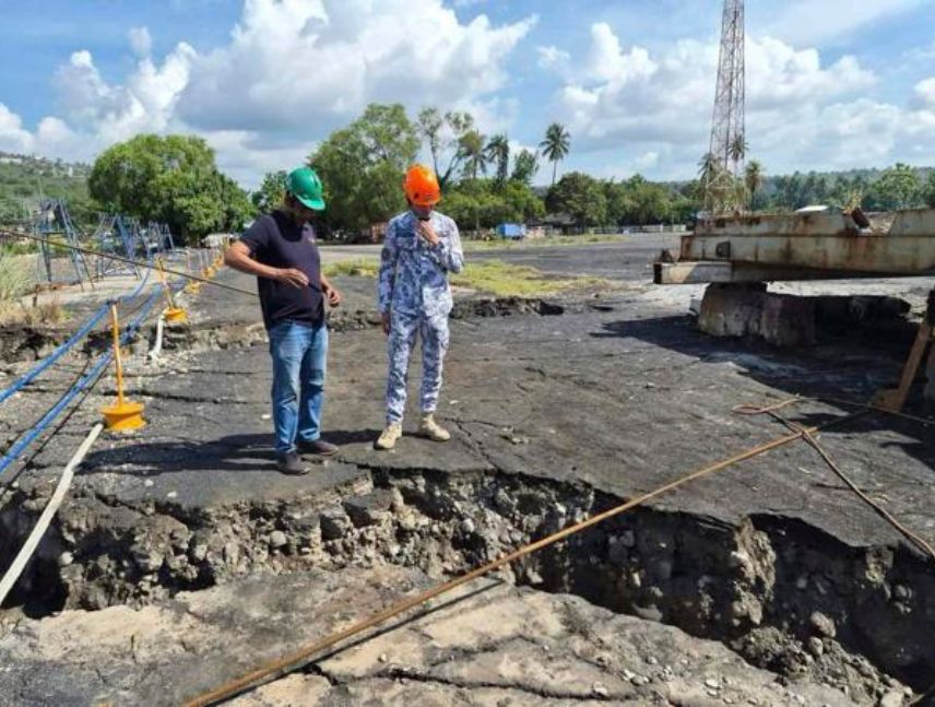 La vialidad quedó destruida por el terremoto
