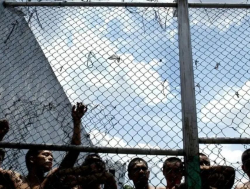 Familias de los presos políticos piden inspeccionar cárceles tras terremotos.