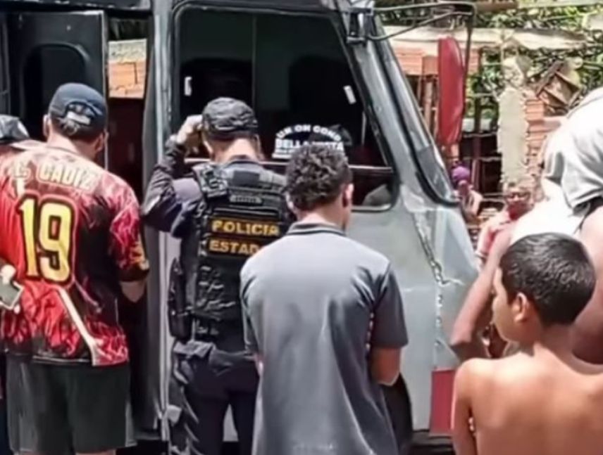 choque entre moto y autobus
