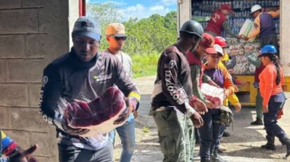 Comunidad cina donó insumos a afectados de La Guaira