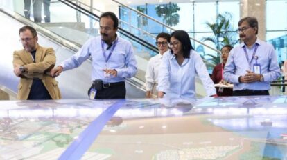 Delcy Rodríguez visita refinería de Jamnagar