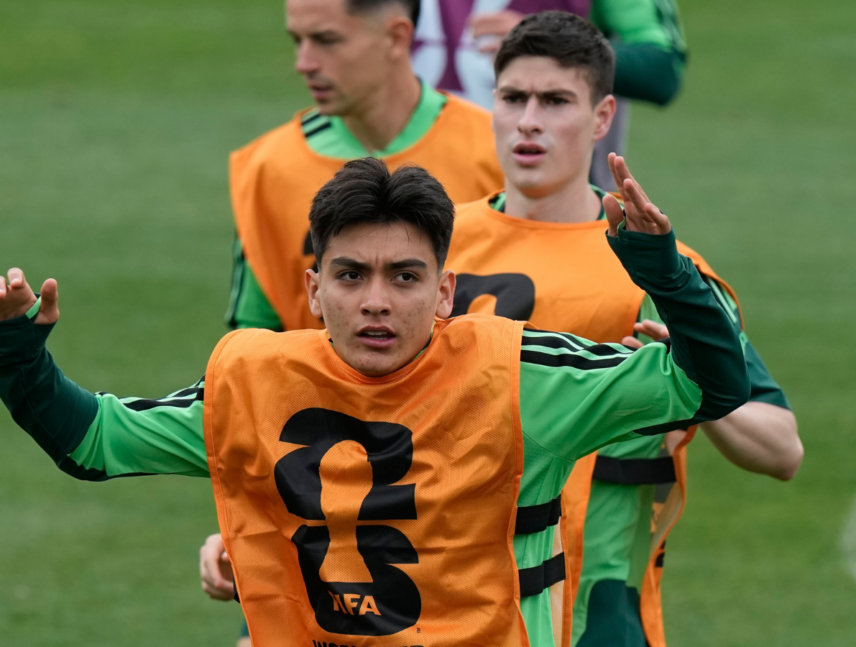 Mexicano Gilberto Mora es el más joven en listas del Mundial