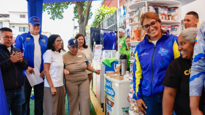 Presidenta (e) lidera despliegue social en la parroquia Altagracia