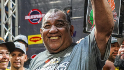 “Mamá Osa” es el entrenador más ganador del baloncesto criollo
